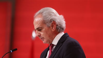 Escudero, sobre la retirada de mascarillas en interiores: ”Aún no me atrevo a dar una fecha pero hay que empezar a plantearlo"