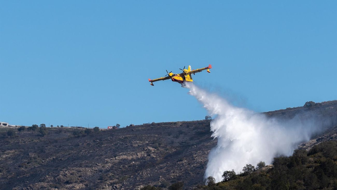 Controlado el incendio de Roses, Girona, tras quemar 444 hectáreas
