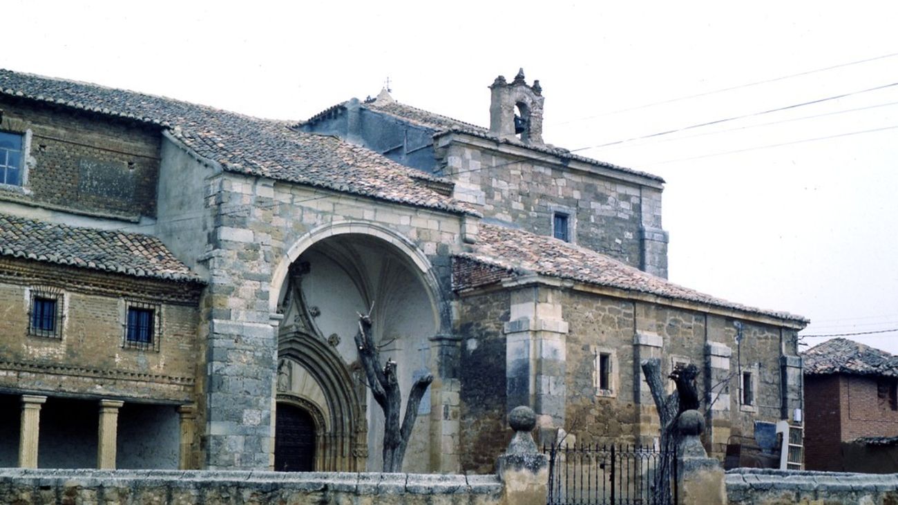 Iglesia Parroquial de Santa Cecilia en Espinosa de Villagonzalo