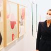 La reina Letizia inaugura en solitario la feria ARCO