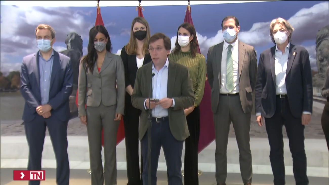 Declaración contra la guerra en Ucrania en el Ayuntamiento de Madrid