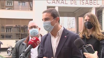 El PSOE acusa a Ayuso de dar "explicaciones falsas" sobre los contratos de su hermano