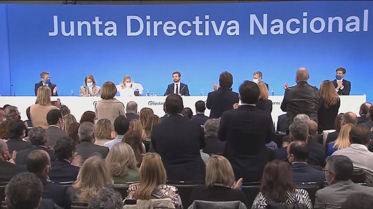 Casado desea “éxito” a Feijóo y le promete “lealtad y respaldo”