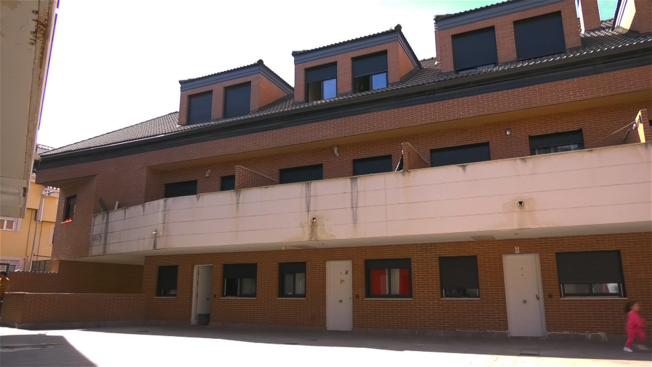 Una corrala de okupas controlada por mafias acrecienta la inseguridad en Anchuelo