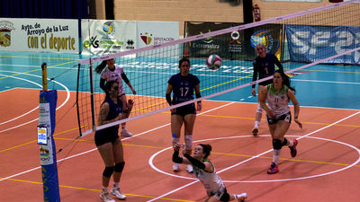 Victoria agónica del Voleibol Madrid para seguir líder de la Superliga 2