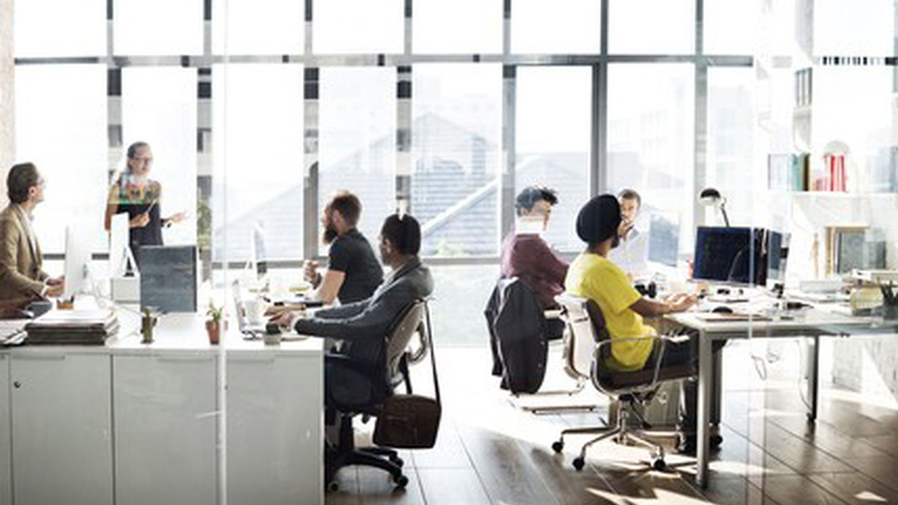 Trabajadores en una oficina