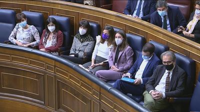 Máxima tensión entre el Gobierno y sus socios, y también dentro de Podemos por el envío de armas a Ucrania