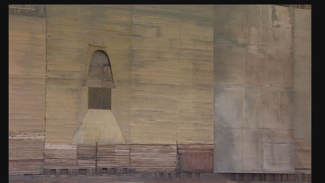 La ciudad inacabada, el mural que preside la Asamblea de Madrid cumple 25 años