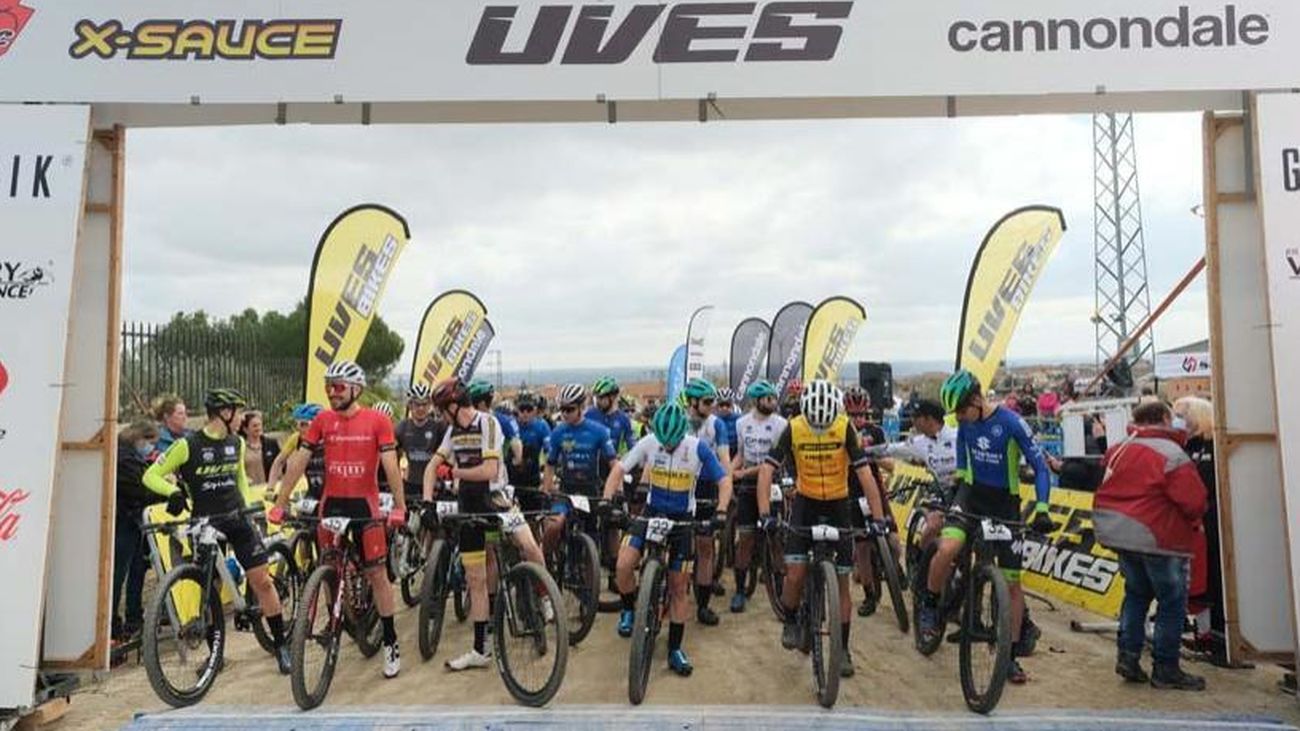 Josefina Casadey y Norbert Nowik dominan en el segundo asalto de la Super Cup MTB