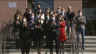 Minuto de silencio por la mujer asesinada en Pozuelo de Alarcón