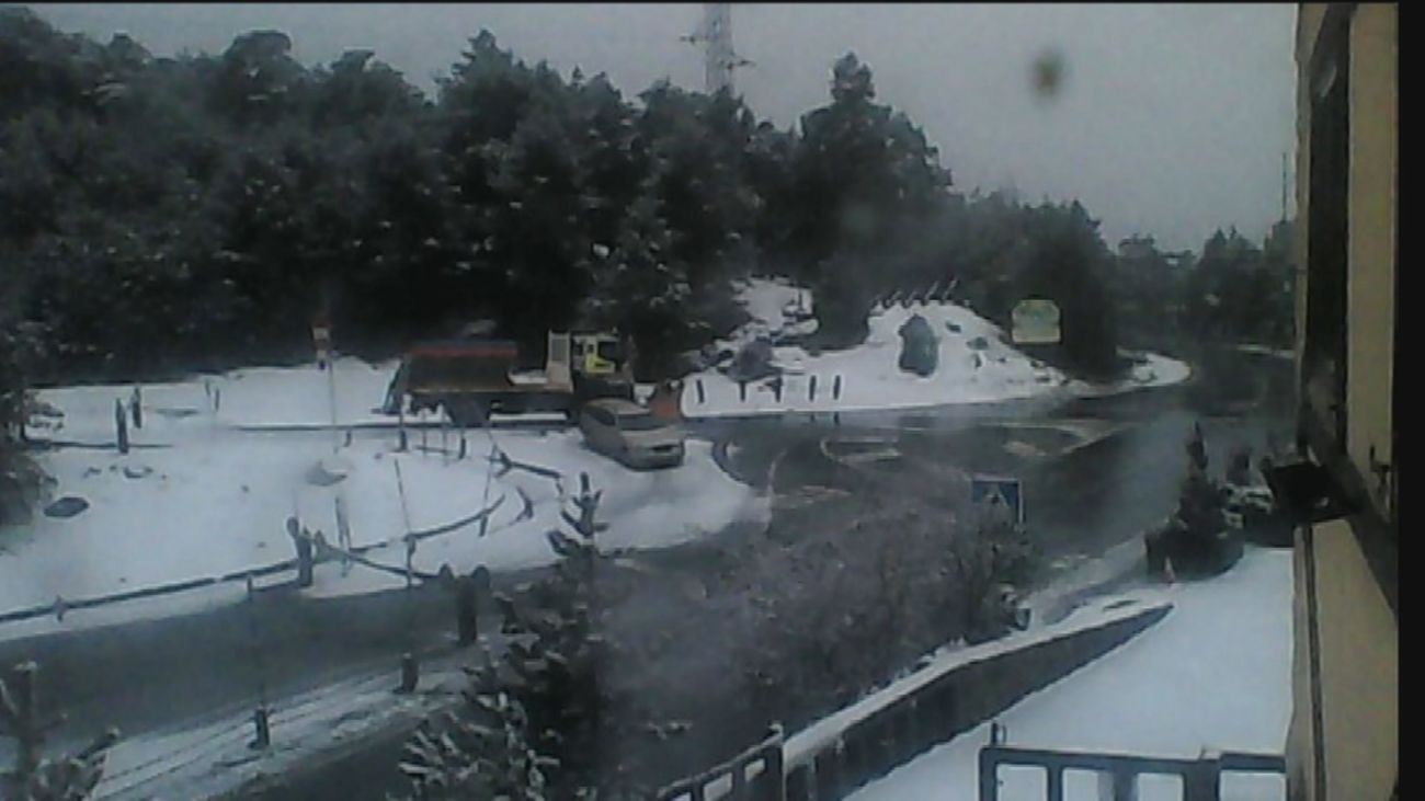 Madrid pasa de la alerta por nieve y viento a un fin de semana 'revuelto'