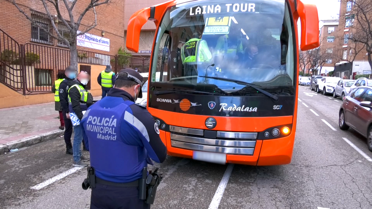 Autobuses escolares y vehículos VTC, objeto de inspección durante todo el mes de marzo