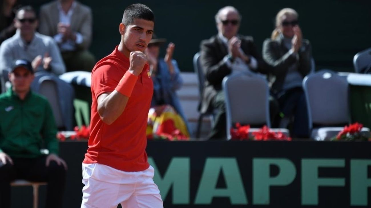 El tenista español Carlos Alcaraz  ha ayudado a la victoria de España en la Copa Davis ante Rumanía