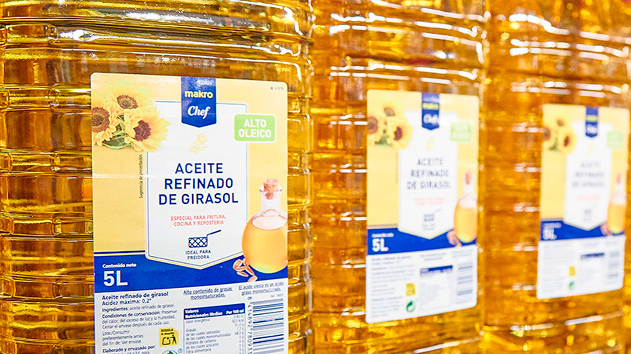 Algunos supermercados empiezan a racionar la venta de aceite de girasol por la guerra en Ucrania