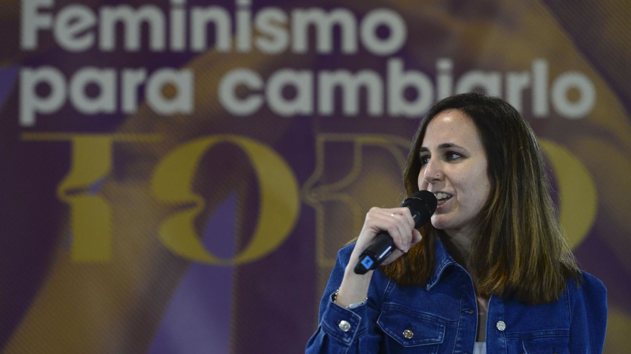 Belarra carga contra el PSOE al llamar "partidos de la  guerra" a quienes apoyan el envío de armas a Ucrania