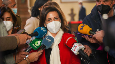 Robles recuerda a Belarra que "el único que está haciendo la guerra es Putin" y "no se puede mirar a otro lado"