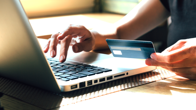 Estafan una mujer de 73 años a través de una plataforma de compraventa de artículos