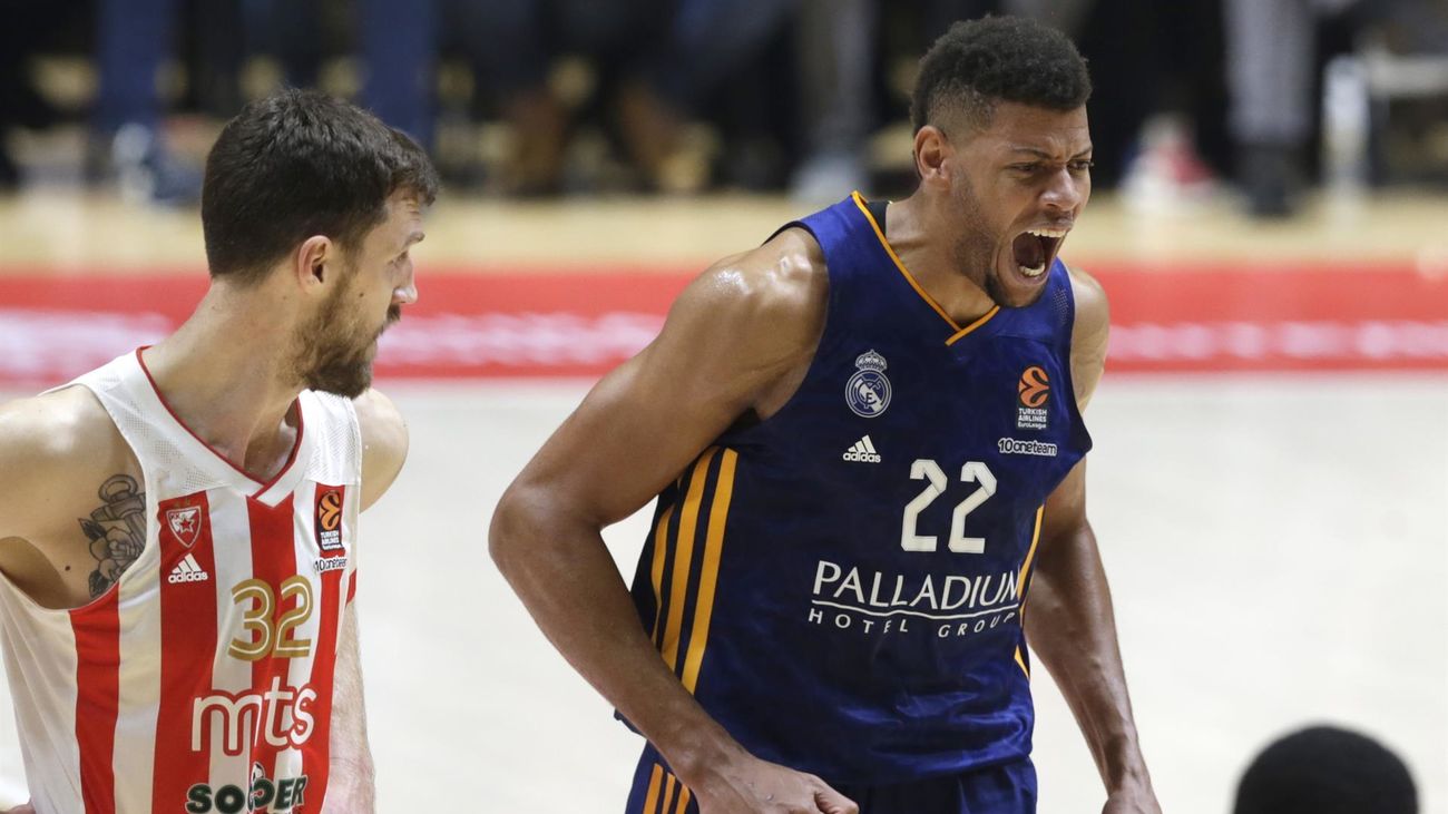 Tavares ante el Estrella Roja