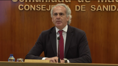 Madrid pide el fin de la mascarilla obligatoria en interiores, salvo en residencias, hospitales o transporte público