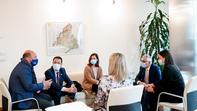 La Comunidad reforzará la formación de las mujeres en digitalización y nuevas tecnologías