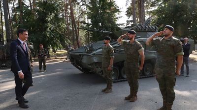 El gobierno de España vuelve a confrontarse por el aumento del gasto militar