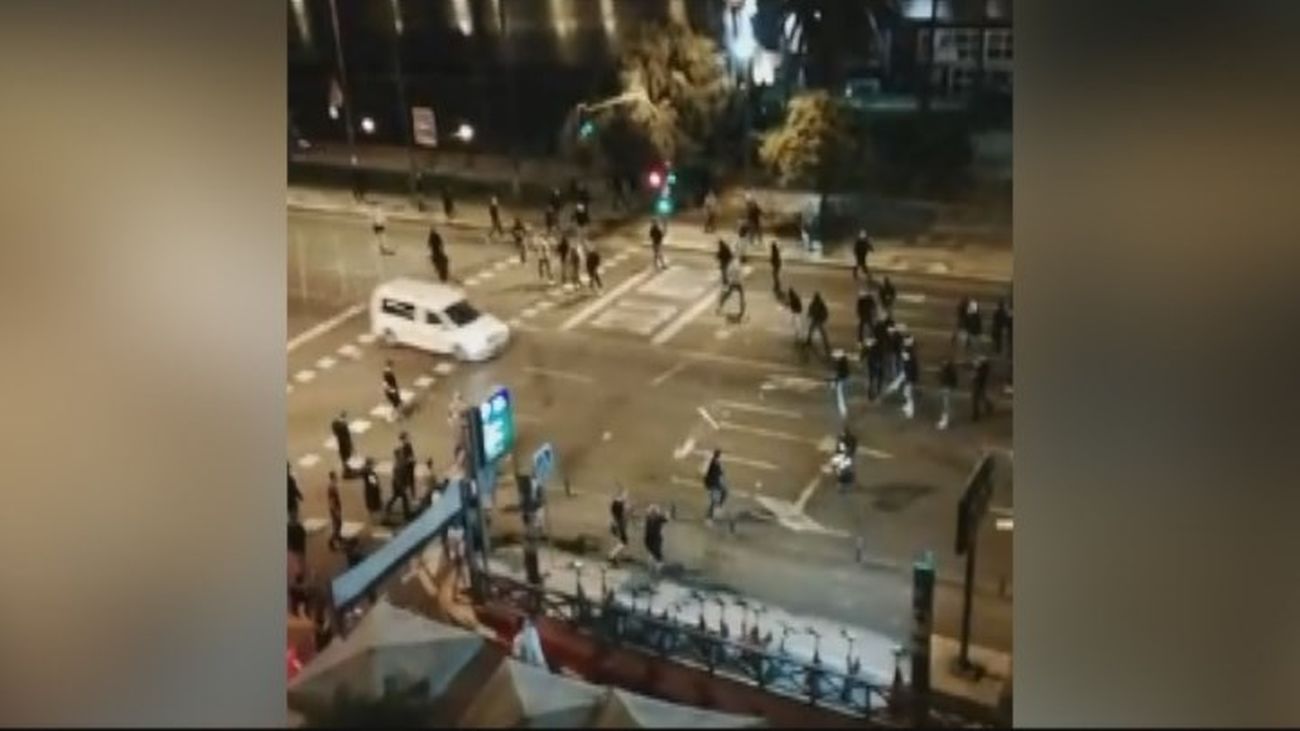 Batalla campal en Sevilla entre ultras ingleses y alemanes