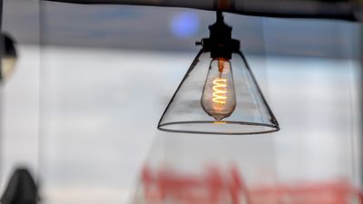 Sondeo de Telemadrid: el 97% cree que el Gobierno debe extender a todo el invierno la bajada del IVA al gas y la electricidad