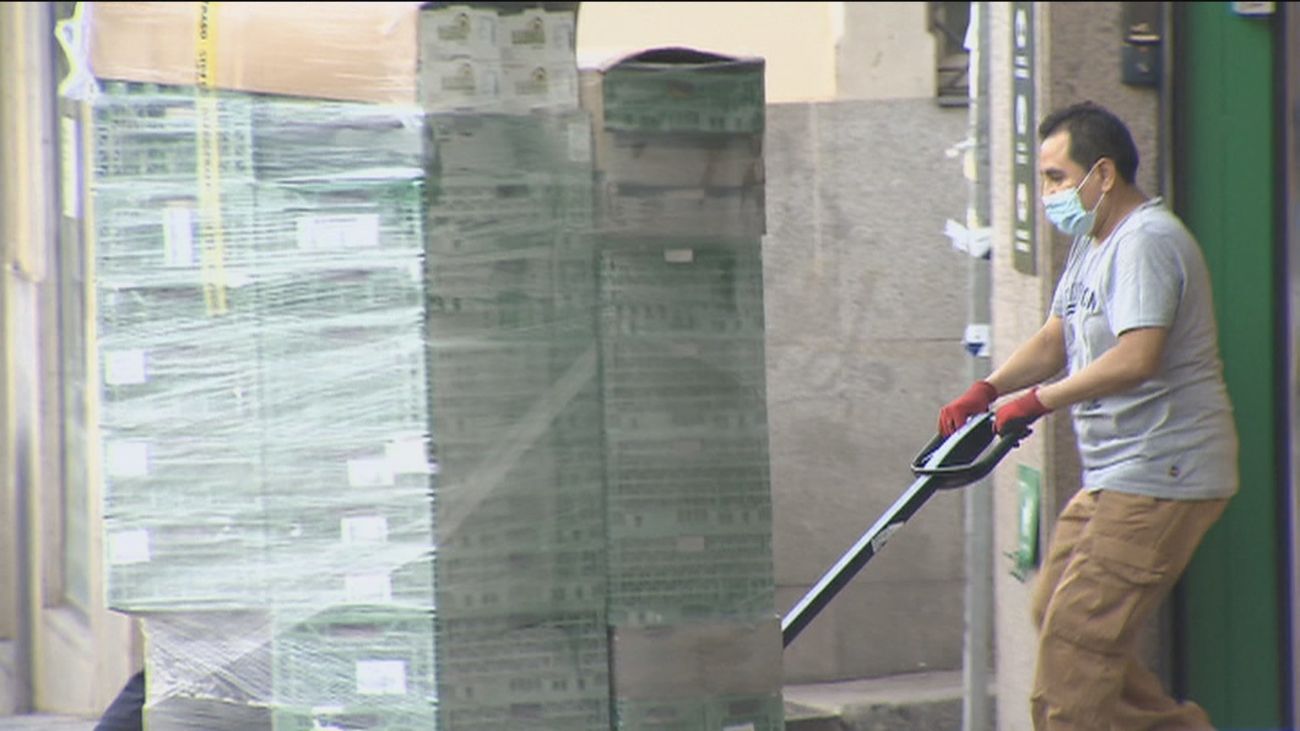 Carga y descarga 'inteligente' en Madrid con reserva de plaza