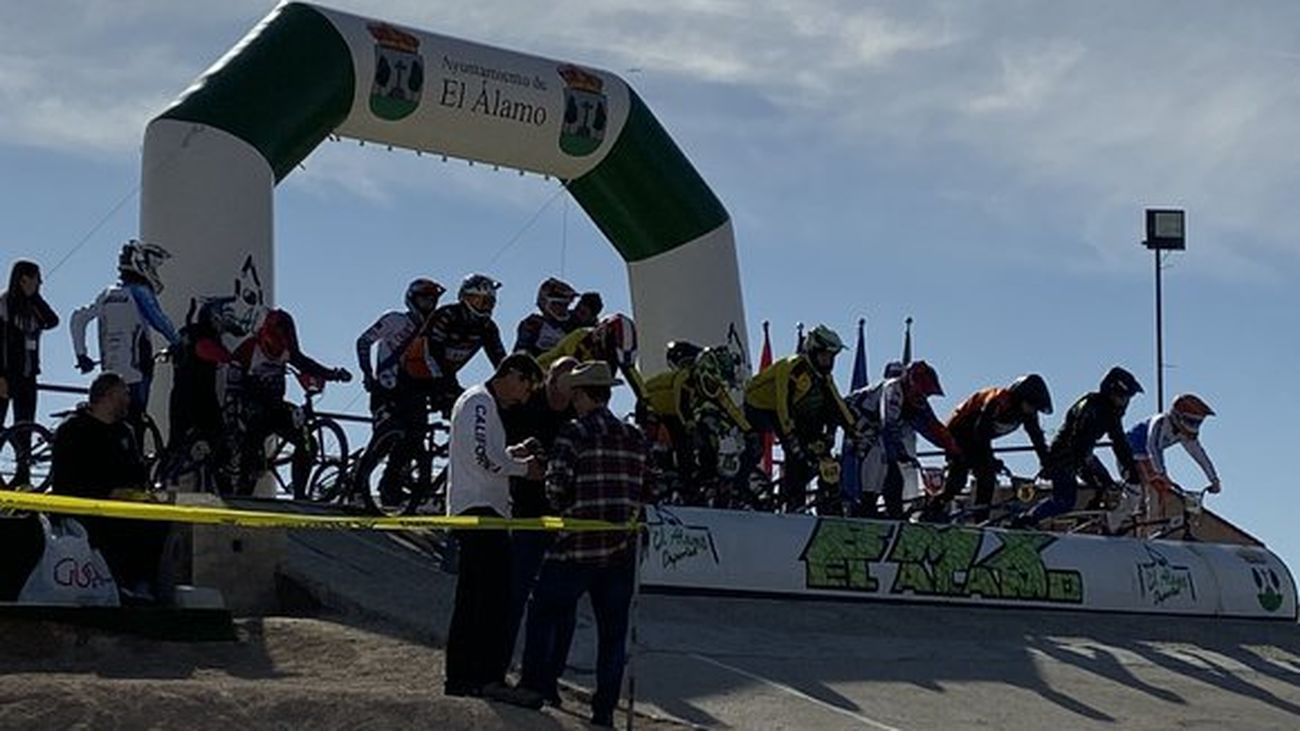 La Copa de Madrid de BMX vive su segunda parada en El Álamo