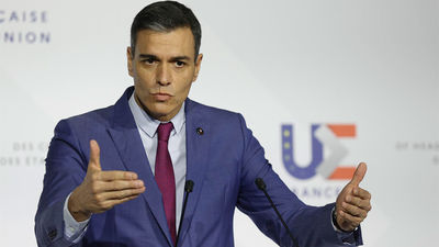 Pedro Sánchez confía en rebajar la incidencia del Covid en marzo para eliminar la mascarilla en interiores