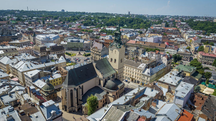 Casco histórico de Leópolis, Patrimonio de la Humanidad / KONSTANTIN BRIZHNICHENKO