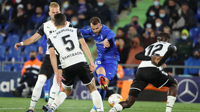 0-0. Getafe y Valencia empatan sin goles y ven alejarse sus objetivos