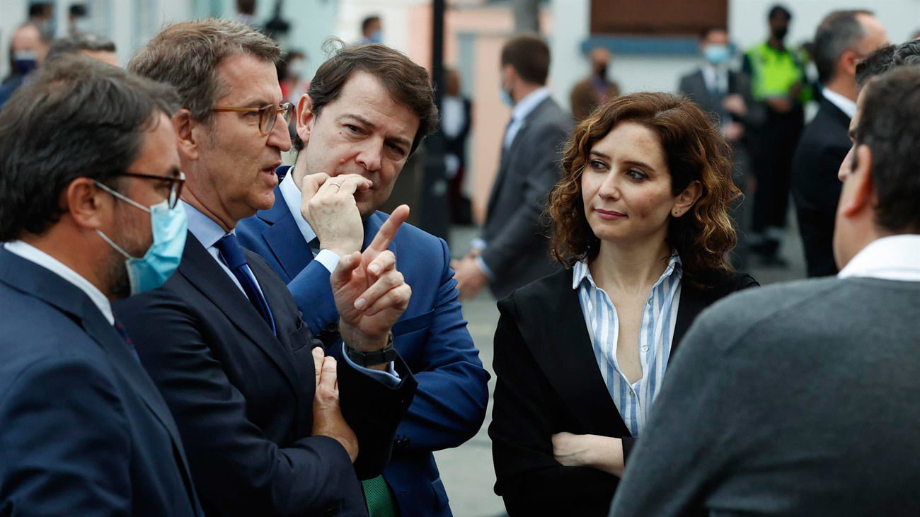 Ayuso pedirá a Sánchez planes por el precio de energía y ayuda para los ucranianos