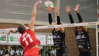 Voleibol Alcobendas se asegura la permanencia en la Superliga Femenina