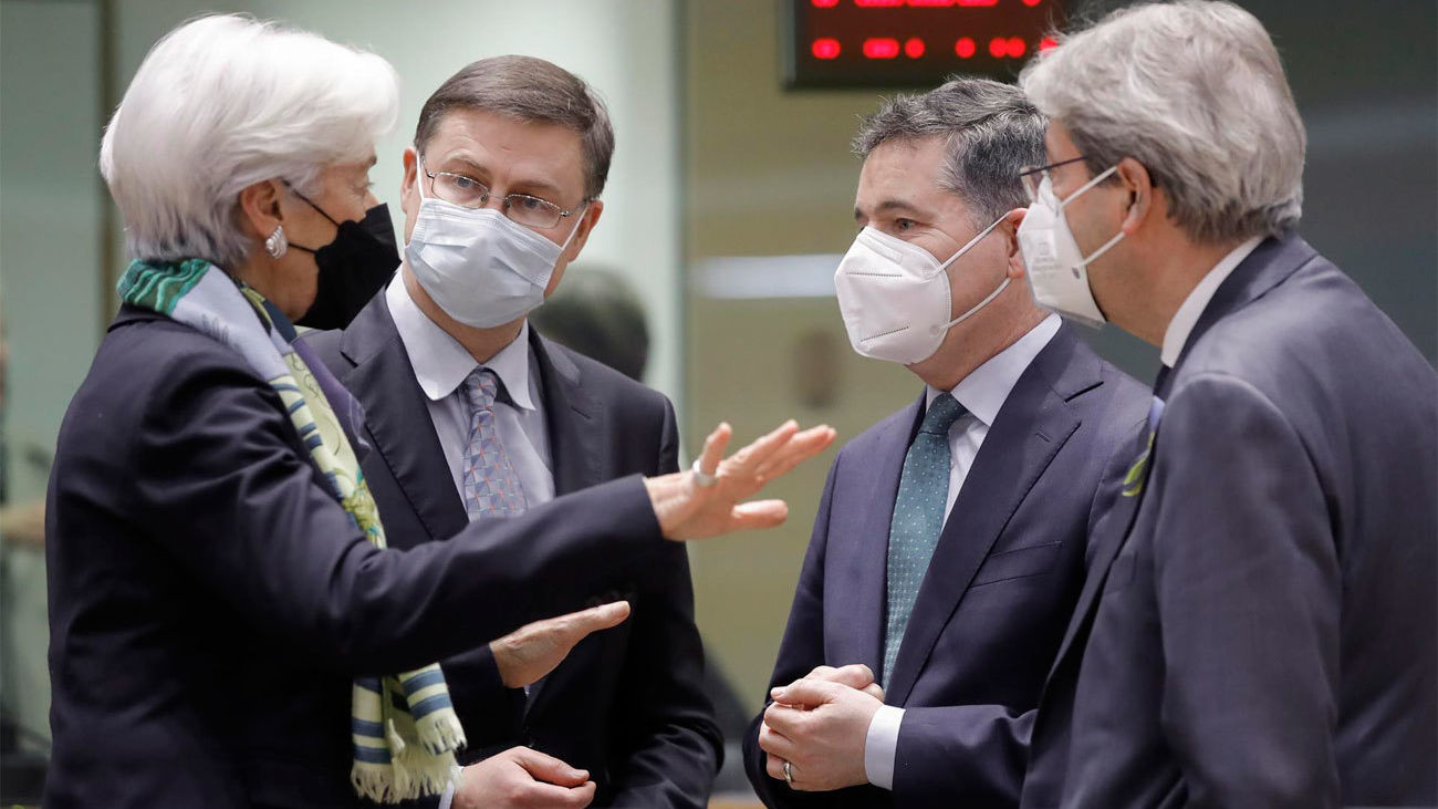 El Eurogrupo pide ajustes a España y al resto de los países con más deuda en 2023