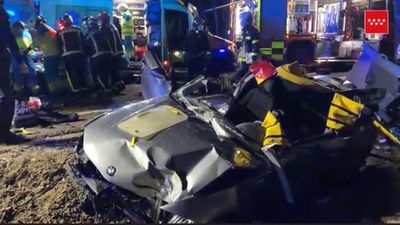 Un hombre herido grave tras impactar su vehículo contra un árbol en Alcobendas