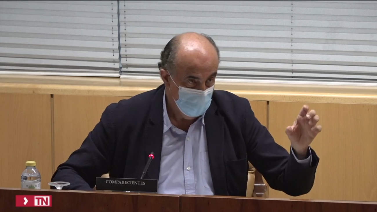 Covid: Madrid insiste en que el Gobierno de España actuó "tarde y mal" en el control de Barajas