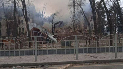 Rusia bombardea un teatro de Mariúpol donde había cientos de refugiados