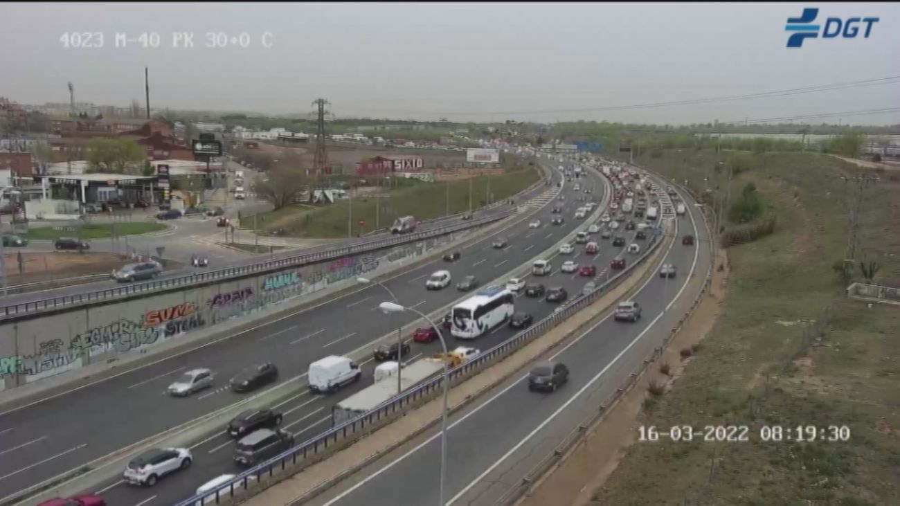 Tráfico en Madrid: la calima y dos accidentes complican la hora punta de este miércoles