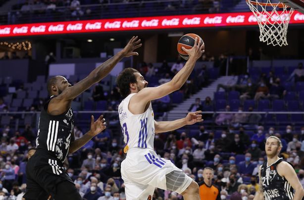 Sergio Llull ante el Asvel Villeurbanne / EFE