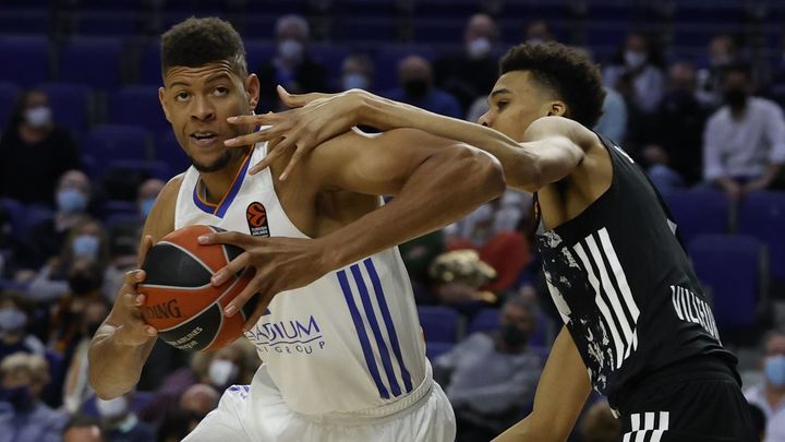 Tavares ante el Asvel Villeurbanne / EFE