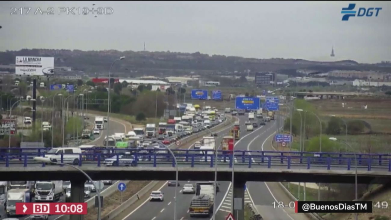 Atascazo en la A-2 por la marcha lenta de los transportistas