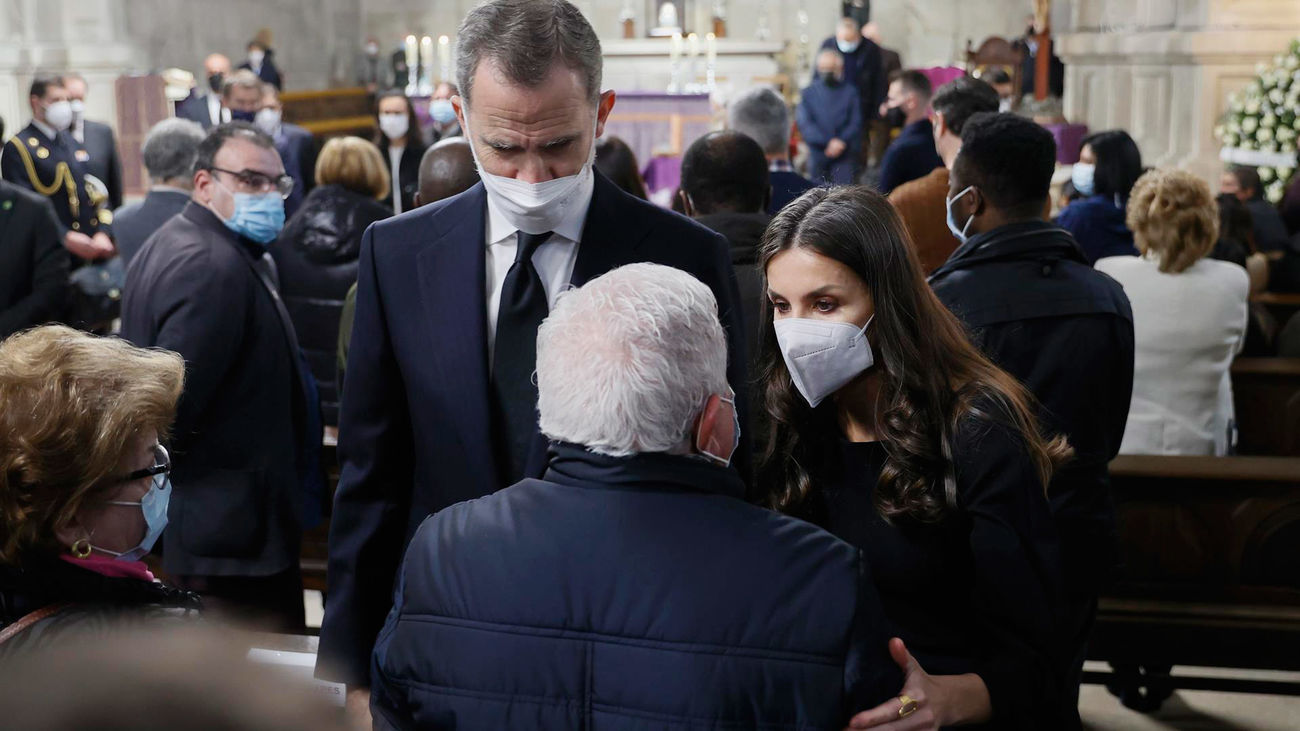Los reyes presiden en Marín el funeral por los 21 fallecidos en el naufragio del Villa de Pitanxo