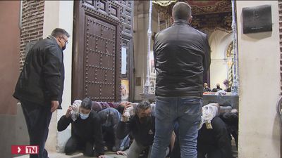 Semana Santa en Madrid: así ensayan los anderos de Jesús el Pobre