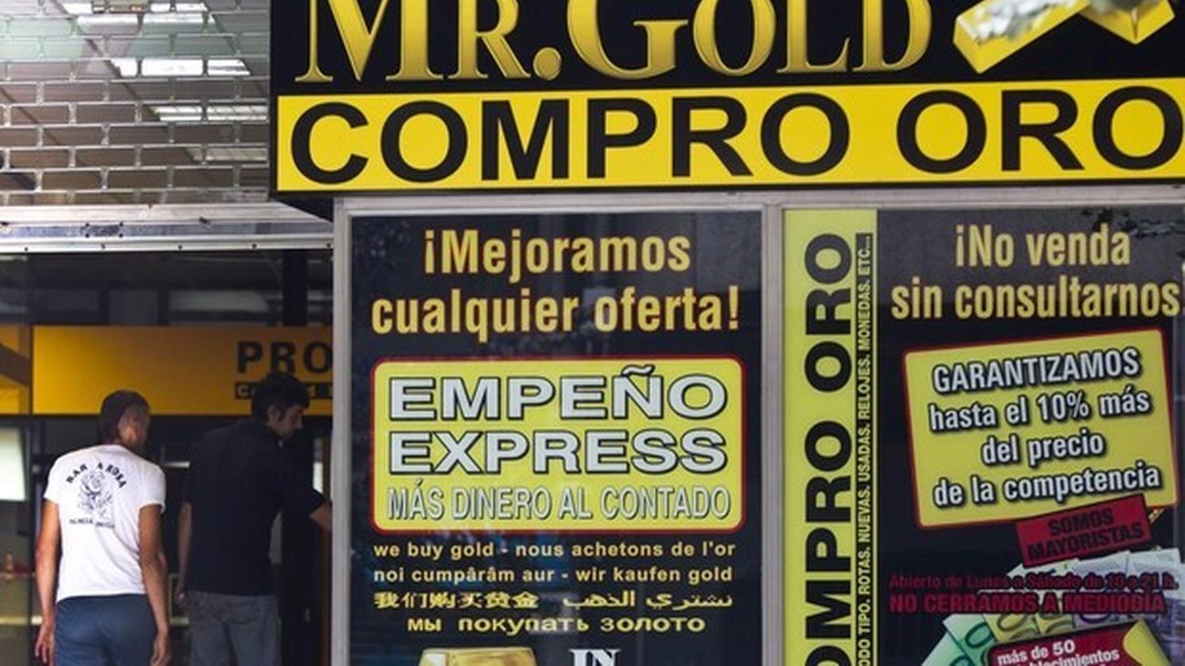 La fiebre del 'compro oro' sube como la espuma por la guerra y la inflación