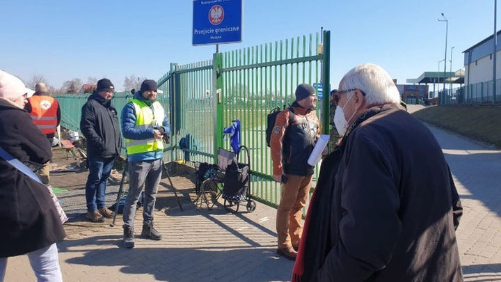 Mensajeros de la Paz continúa su labor con el traslado de refugiados junto a la Embajada de Ucrania / Europa Press