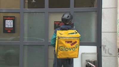 Un local de comida a domicilio en Malasaña se convierte en la pesadilla de muchos vecinos