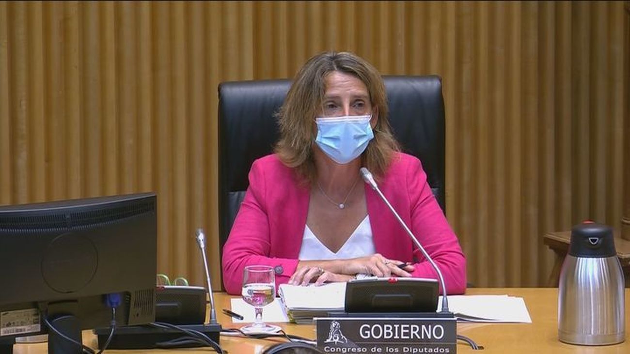 El Gobierno aparca poner un límite de 180 euros/MWh en el mercado eléctrico