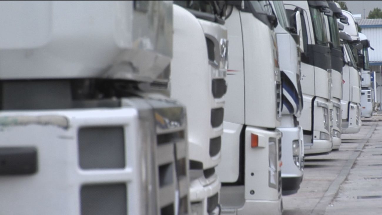 Fenadismer y otras  grandes patronales se suman al paro de los pequeños transportistas