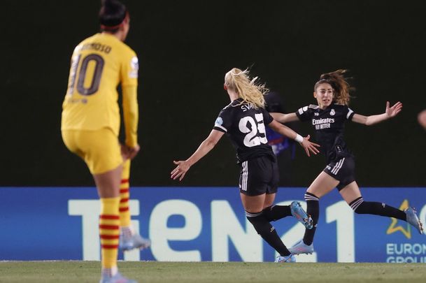 El Real Madrid celebra el gol ante el Barcelona / EFE